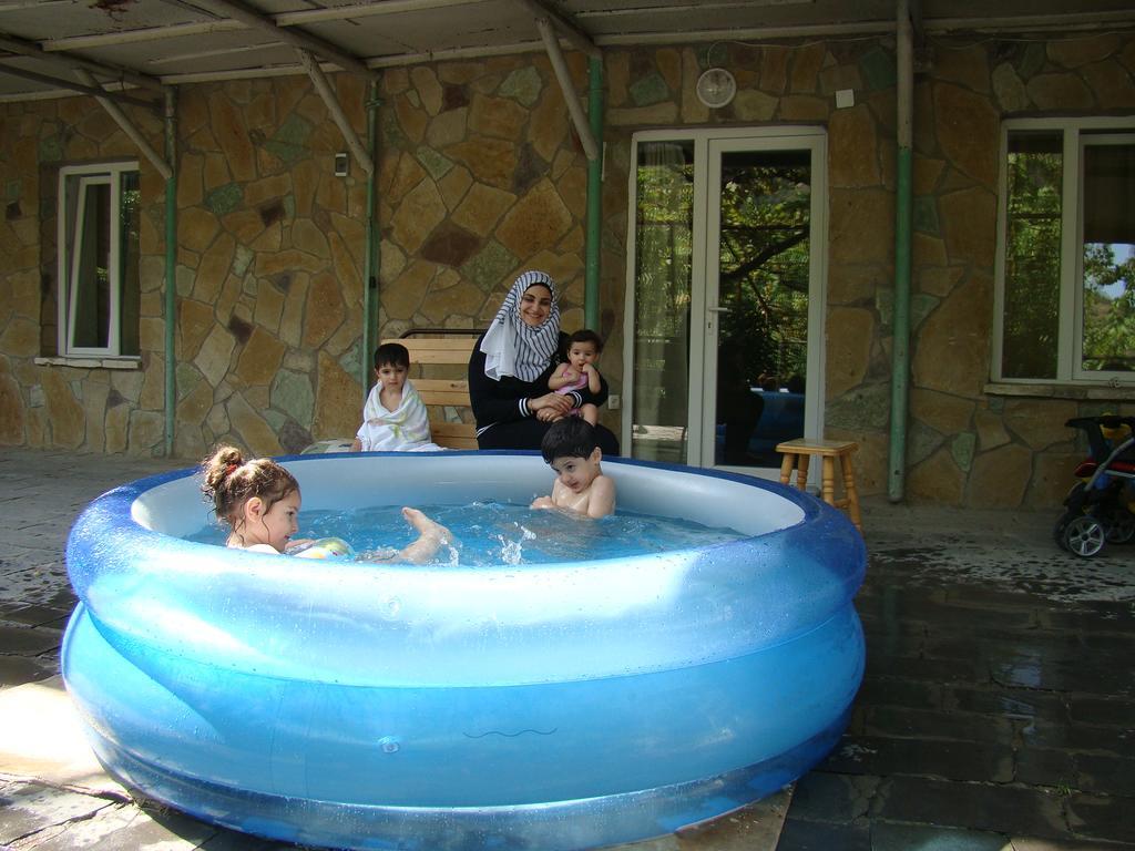 Guest House Ucha Mtsʼkhetʼa Εξωτερικό φωτογραφία