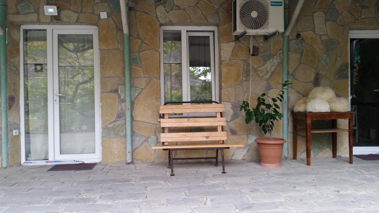 Guest House Ucha Mtsʼkhetʼa Εξωτερικό φωτογραφία